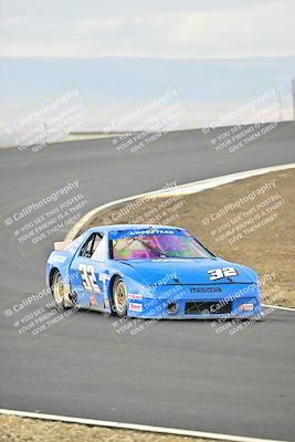 media/Jan-26-2025-CalClub SCCA (Sun) [[cfcea7df88]]/Group 1/Race/